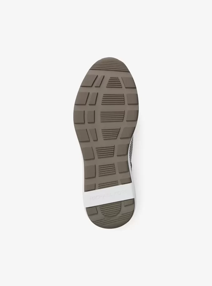 Trevor Mixed-Media Trainer Trevor Mixed-Media Trainer